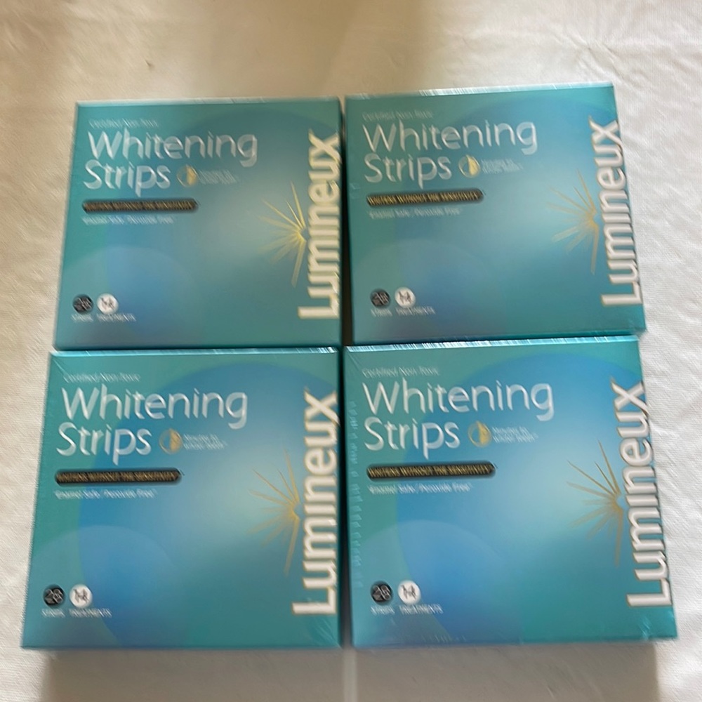 Lumineux teeth whitening strips 28 strips and 14 treatments